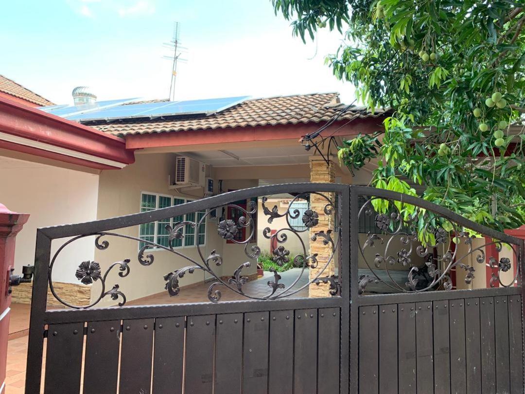 Villa Ctzee Malacca Bagian luar foto